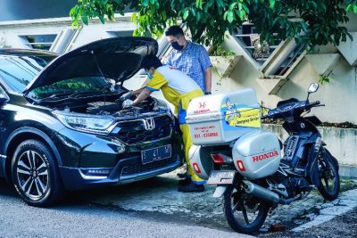 Home Service &amp; Pickup Service. Bentuk perhatian Honda Surabaya Center kepada konsumen, agar jaga kesehatan &amp; tetap #dirumahaja.