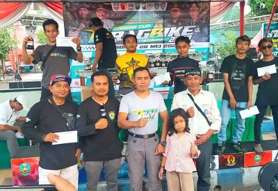 Team Sukses Dandim Cup Drag Bike Openchampionship 2023, Situbondo. Mengapresiasi improve milenial karsidenan Besuki, umbar aksi full throttle di lintasan resmi.