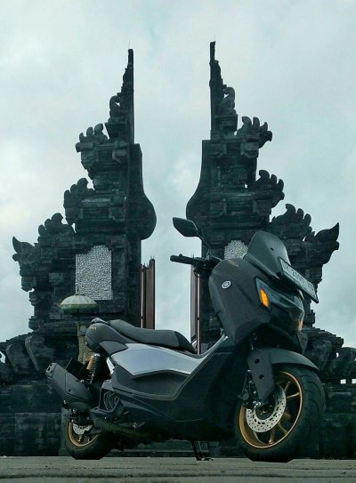 Yamaha NMAX Tour Boemi Nusantara : TEMBUS  1.300 KILOMETER, BIKERS NMAX &quot;TURBO&quot; TIBA DI PULAU DEWATA