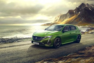 Peugeot Global : MAKIN ATRAKTIF, TIPE HATCBACK 308 TERSEDIA TIGA PILIHAN JENIS MESIN