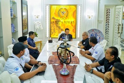 Pengprov IMI Jatim &amp; Pengcab IMI Madiun. Saat menghadap pucuk pimpinan IMI Pusat, terkait restu, petunjuk &amp; himbauan dalam mensukseskan Jambore Nasional IMI 2023 di Madiun.