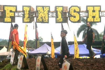 M. Raditya Crosser 65 cc Rizqy Motor Boss Mild Tembakau Balap MX-GTX Team, Pasuruan : FAKTOR KAPASITAS SKILL MAKIN BERTAJI, SEJAK DINI BERINISIATIF NAIK 65 CC PRO