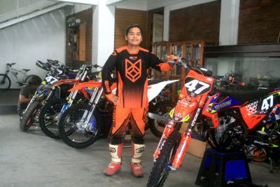 Jelang Powertrack 2021 - Raffi Geraldio Tangka - Djagung Racing Factory : UJI COBA KTM 250SX &amp; SIAP HADAPI KUDA HITAM