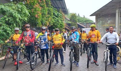 H. Rokhmawan Big Boss Rizqy Motorsport. Melalui gowes, optimis mampu membakar semangat para milenial sebagai alternatif hobi prestasi.