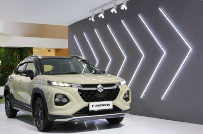 AKSESORIS SUZUKI FRONX TELAH HADIR DI GIIAS 2025, LAYAK DIKOLEKSI