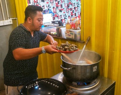 Kapten Sea Food Premium &amp; Ikan Bakar Fresh, Surabaya : KARENA JADI PRIMADONA, LANTAS BUKA CABANG KEDUA