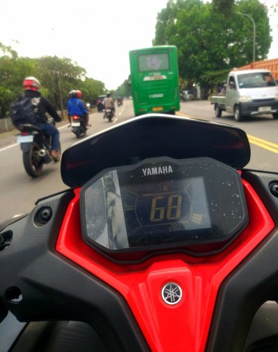 Test Ride Yamaha Aerox Alpha : BINTANGNYA MATIC HIGH PERFORMA &amp; PENJELAJAH !