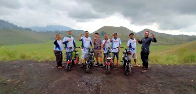 Electric Viar (E-Vi). Diuji ketangguhanya sembari menikmati pesona alam Banyuwangi - Bondowoso, bersama Ditama Motor Viar Banyuwangi &amp; Haris Area Manager PT. Triangle Motorindo.