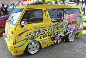 Ceper dan klasik. Ciri khas modifikasi cah solo di UMS Carshow 2019.