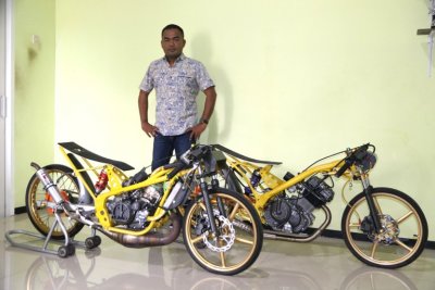 H. Iksan Sodik owner AJP Racing Family, Sidoarjo. Di musim kompetisi drag bike 2020 ini naikan level kompetisi di kejuaraan nasional.