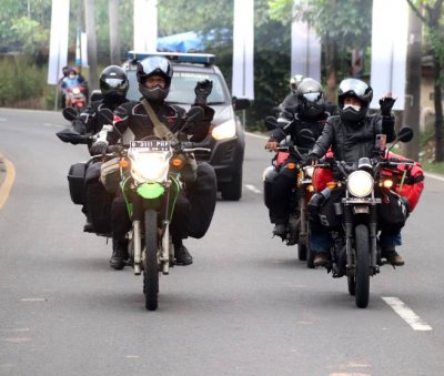 Route 5.000 KM - Jelajah Kebangsaan Wartawan PWI Kingland - Kawasaki : TEAM BIKERS YANG TAK KENAL KOMPROMI, OPTIMIS KEMBALI MEMBAKAR SEMANGAT MASYARAKAT PELOSOK NUSANTARA