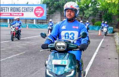 Cari_aman Di Jalan, Begini Teknik Kontrol Gas &amp; Pengereman yang Baik