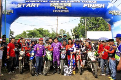 Sabilu Taubah Adventure Trail 2026, Blitar : RIBUAN RIDER ADVENTURE MERAPAT DI SOR SENGON, ANTUSIAS GASS POLL BERSAMA GUS IQDAM