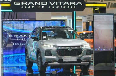 PIMPIN TREN KENDARAAN RAMAH LINGKUNGAN, GRAND VITARA DAN NEW XL7 HYBRID MENDOMINASI PAMERAN GIIAS 2023
