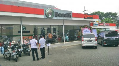 Launching Dealer Benelli 3S Wiyung - Menganti : KEJAR TRAFFIC PROMO &amp; MANJAKAN CUSTOMER WILAYAH SURABAYA BARAT