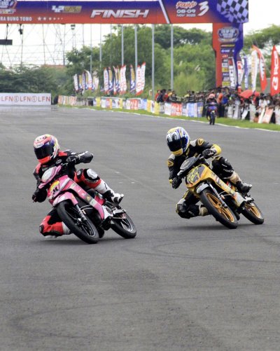 Zulkifli Kaharuddin Ex Rider Kaltim : BELA-BELAIN TERBANG DARI KALTIM, DEMI GAIRAHKAN KELAS EX RIDER INDONESIA DI LFN SERIES 2025