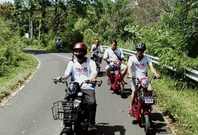 PT. Triangle Motorindo - Viar Ditama, Banyuwangi : WOW, VIAR E-BIKE KEMBALI DIUJI DI KAWASAN REMBANGAN JEMBER, PEMBUKTIAN KUALITAS PRODUK BELUM ADA TANDINGAN