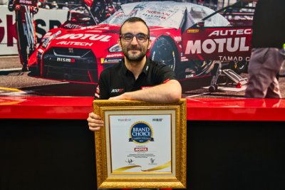 Motul Indonesia : DI SEGMEN MOTOR, SABET BRAND CHOICE AWARD 2021