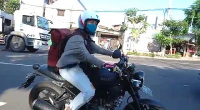 Jisel. Bangga menunggang Yamaha XR 155, sebagai partner daily use &amp; touring.