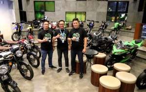 Theo – David Blibli.com &amp; James Alexander Kawasaki. Kenalkan alternatif lebih mudah pembelian unit Kawasaki dengan voucher Zero% Magic. 