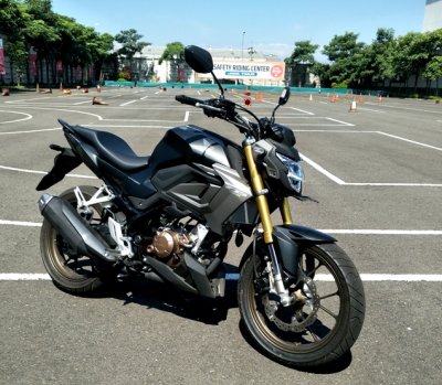 Bedah Teknologi - Test Ride All New Honda CB150R Streetfire : MENGADOPSI DNA BIG BIKE &amp; HANDLING MAKIN MENINGKAT