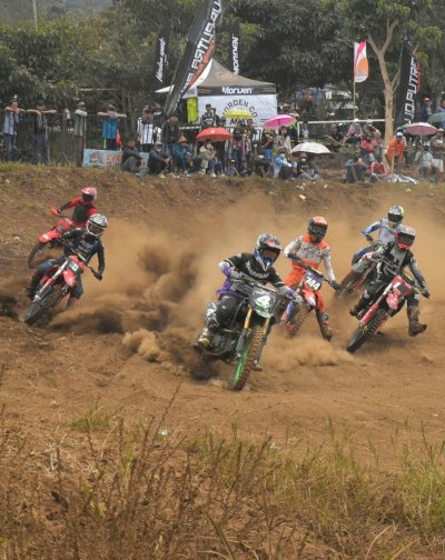 Kejurprov Morocross Grasatrack 2024, Batu : TERINGAT BRUTALNYA SUPERCROSS !