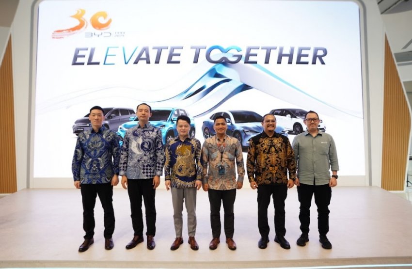 PLN Perkenalkan Konsep Fitur Baru Home Charging Services, Gandeng BYD Percepat Ekosistem Kendaraan Listrik di Indonesia