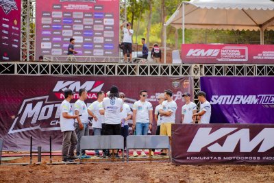 Mevans Sanggramawijaya Ketua Komisi Motocross IMi Pusat. Gerak cepat susun persiapan, menyambut Grand Final Kejuaraan Nasional Motocross 2023, untuk segera direalisasi.