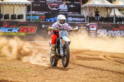 Pangeran Nurhikmah Putra Jaya. Kesinambungan jaga tensi &amp; bakar semangat seluruh petarung Onesixeight Motocross Team, melalui serangkaian pelatihan &amp; ajang kompetisi.