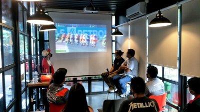 Dukung Pembalap Muda Indonesia, Mario SA, MPM Honda Jatim Ajak Komunitas Nobar Moto GP