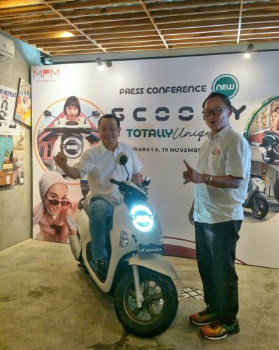 New Honda Scoopy 2024 : MENYAPA MILENIAL SURABAYA, DIBEKALI FITUR MODERN &amp; INI HARGANYA