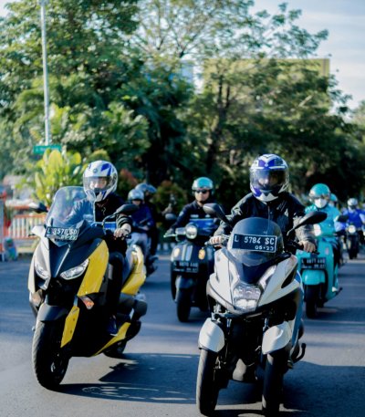 SEMARAK KEMERIAHAN YAMAHA DAY, YAMAHA STSJ ADAKAN CITY TOURING