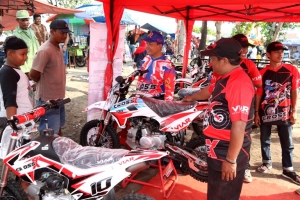 Trike Viar &amp; Viar Cross 100 MT. Menjadi incaran pebisnis mikro &amp; penghobi otomotif Nganjuk.