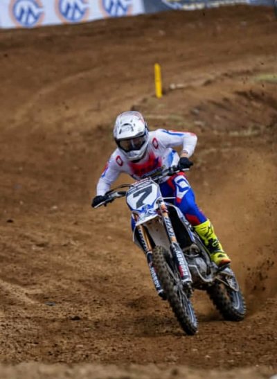 Rizqy Motorsport Yamaha : TERUS EVALUASI STRATEGI, DEMI SAPU BERSIH PODIUM KEJURNAS MOTOCROSS 2025