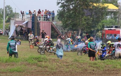 Jombang Mini Trail Community :  MERUBAH PARADIGMA, JENJANG MOTOCROSS BERBAJET LOGIS ! OPTIMIS GAIRAHKAN REGENERASI