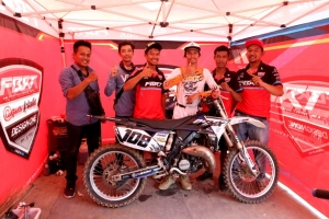 Agus Budi Susanto FBRT Putri Selatan Agus Klaten Design One Norifumi, Klaten. Di grasstrack Agus Klaten lebih jeli memodifikasi mesin &amp; di grasstrack namanya justru lebih tenar. 