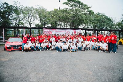 MENYAMBUT HARI KEMERDEKAAN, MOBILITY GELAR FORMASI ANGKA 79 DI SIRKUIT SENTUL