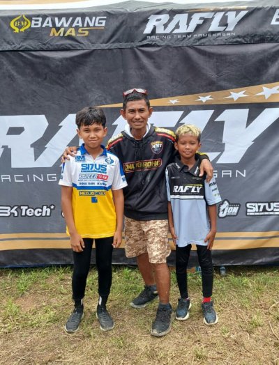 Tri Priyo Nugroho, Rafly &amp; Fadilah. Penuh perhatian terhadap pertumbuhan crosser belia potensial, siap menjadi young guns.