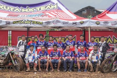 Kuta Motocross Team. Mega tim satelit Onesixeight Racing Team &amp; dimentori legenda GTX-MX Jateng. 