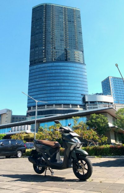 Matic Tangguh Yamaha Gear Ultima 125 Hybrid Menyapa Masyarakat Surabaya, Ini Kelebihanya !