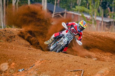 Pangeran Nurhikmah Putra Jaya. Fix akan kembali berlaga di motocross, kembali intens menyambut Kejurnas Motocross 2024 Seri 1, September mendatang.