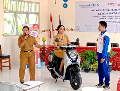 MPM Honda Jatim Ajak Guru di Rote Barat &amp; Takari NTT Jadi Pelopor #Cari_Aman di Sekolah