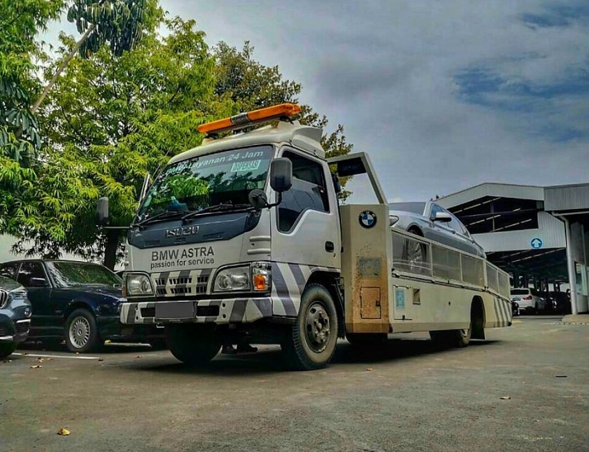 BMW Astra Siapkan Armada Evakuasi Banjir