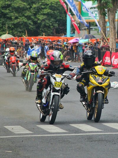 BANGUN BERSAMA MENUJU BONDOWOSO LEBIH SEMARAK, MELALUI OTOMOTIF TERPADU