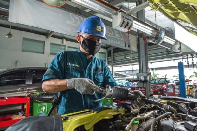 PT. Suzuki Indomobil Sales (SIS). Terapkan maintenance untuk menekan emisi gas buang kendaraan agar lebih terkontrol.