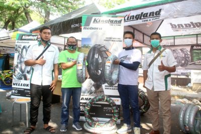 Tim Marketing PT. King Tire Indonesia. Agresif melangsungkan hard selling dengan konsep atraktif &amp; optimis lebih memahami minat pasar. 