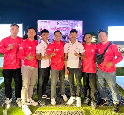 Komunitas Honda Jatim : JAJAL PERFORMA TOTAL SPORT JUARA CBR250RR DI SIRKUIT MANDALIKA