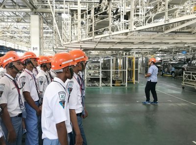 TRANSFORMASI POSITIF UNTUK LINGKUNGAN &amp; PENDIDIKAN, SUZUKI EDUKASI PULUHAN RIBU SISWA INDONESIA