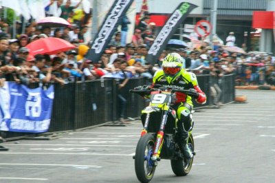 H. Agus Toley - Rabbani Javamuda Racing Team : ATAS KIPRAHNYA SUPERMOTO TETAP EKSIS DI JATIM &amp;  INDUSTRI OTOMOTIF KEMBALI SEMARAK