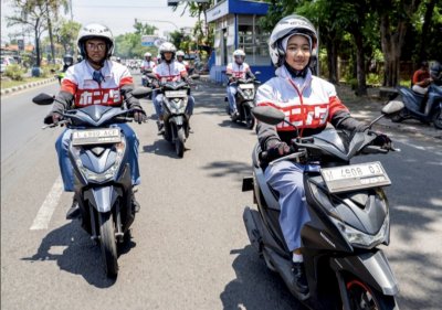 Seru-seruan Bareng Honda BeAT di SMK Telkom Sidoarjo, Pelajar Antusias Ikuti BeAT Irit Challenge